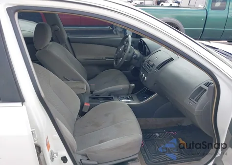 2006 Nissan Altima 2.5 S из США, поврежденный, VIN 1N4AL11E86C106088